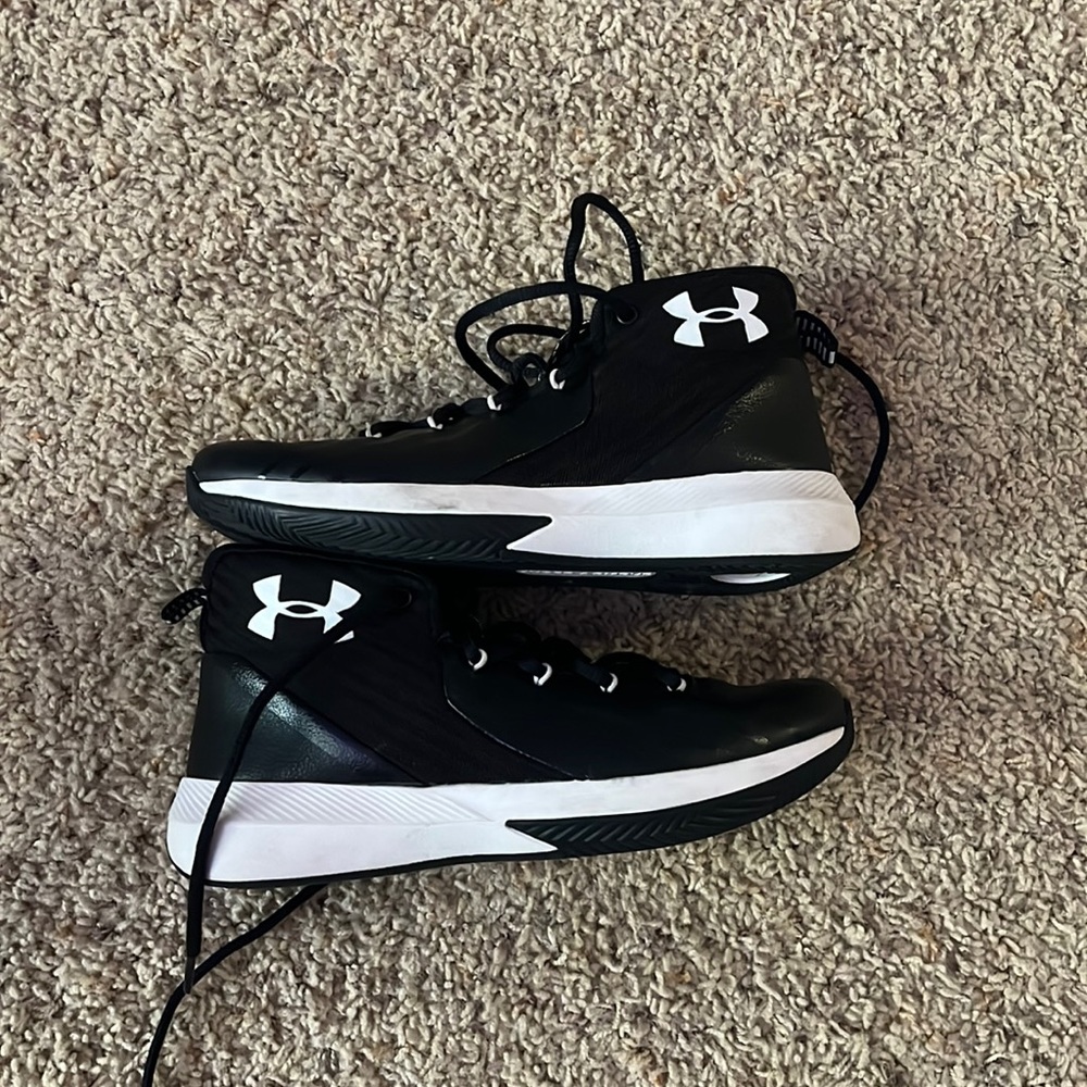 Under Armour Basketball Shoes
